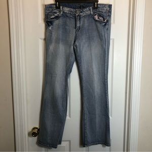 Amethyst Jeans   Size 17 Regular. Boot Cut